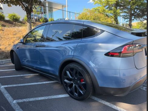 Used 2026 Tesla Model X Plaid AWD/4WD image 3