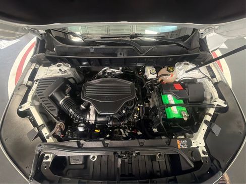Used 2019 GMC Acadia SLT AWD/4WD image 11