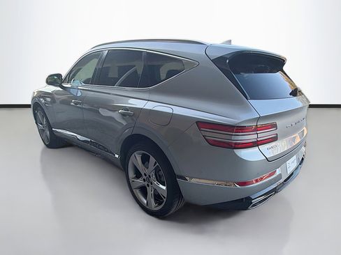 Used 2022 Genesis GV80 2.5T w/ Prestige Package 04 image 3