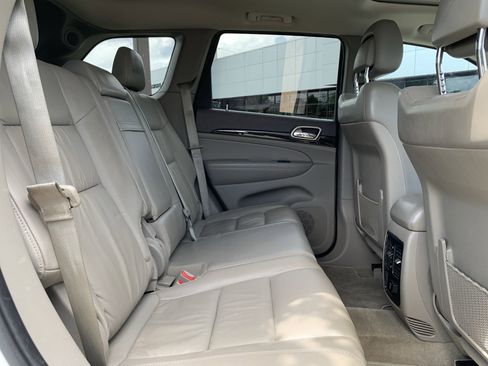 Used 2013 Jeep Grand Cherokee Laredo RWD image 33