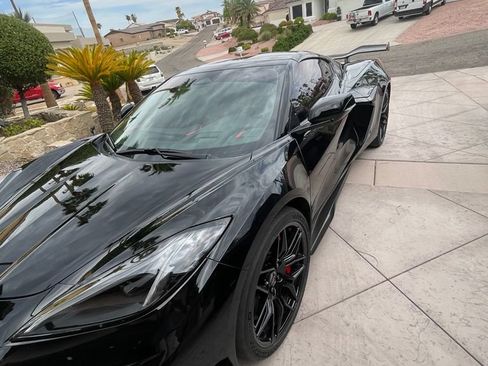 Used 2025 Chevrolet Corvette Z06 w/ Z07 Performance Package RWD image 12