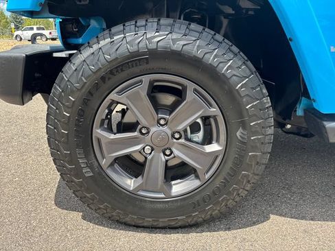 Used 2017 Jeep Wrangler Unlimited Sahara w/ Quick Order Package 24E Chief AWD/4WD image 10