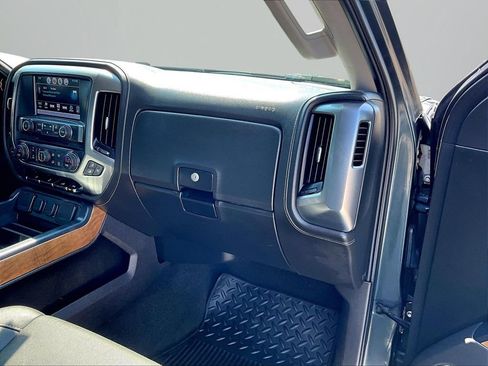 Used 2017 Chevrolet Silverado 1500 LTZ w/ LTZ Plus Package AWD/4WD image 18