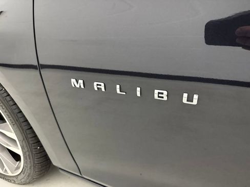 Used 2022 Chevrolet Malibu Premier FWD image 11