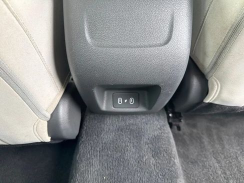 Used 2025 Hyundai Sonata SEL FWD image 32