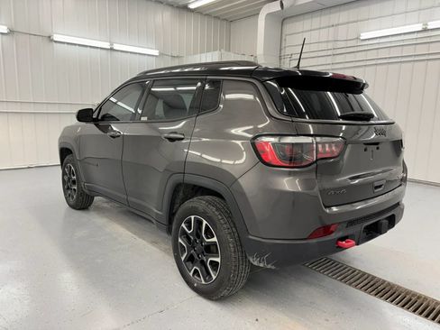 Used 2019 Jeep Compass Trailhawk w/ Cold Weather Group AWD/4WD image 6
