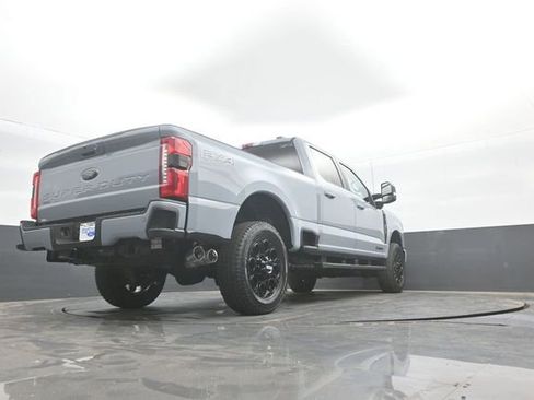 New 2026 Ford F250 Lariat w/ Black Appearance Package AWD/4WD image 38