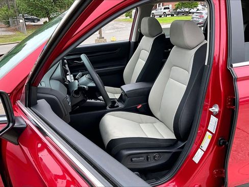 Certified 2024 Honda CR-V EX image 8