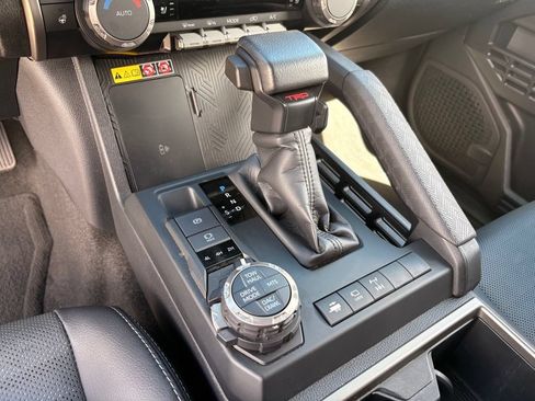 Used 2025 Toyota 4Runner TRD Off-Road Premium w/ Tow Technology Package AWD/4WD image 21
