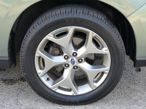 Used 2017 Subaru Forester 2.5i Touring AWD/4WD image 13