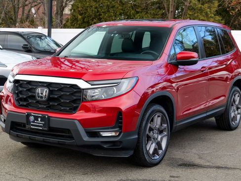 Used 2023 Honda Passport EX-L image 3