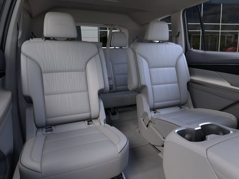 New 2026 Buick Enclave Avenir FWD image 31