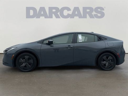 Used 2024 Toyota Prius LE image 4