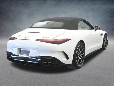Used 2022 Mercedes-Benz SL 63 AMG 4MATIC image 5
