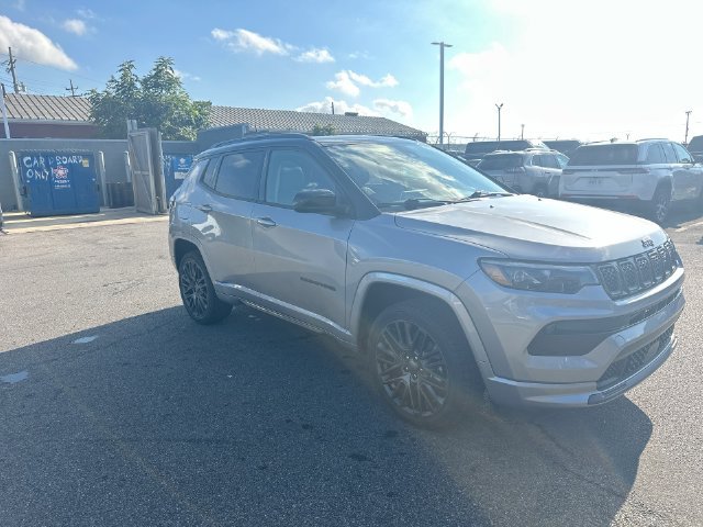Certified 2023 Jeep Compass High Altitude AWD/4WD image 12