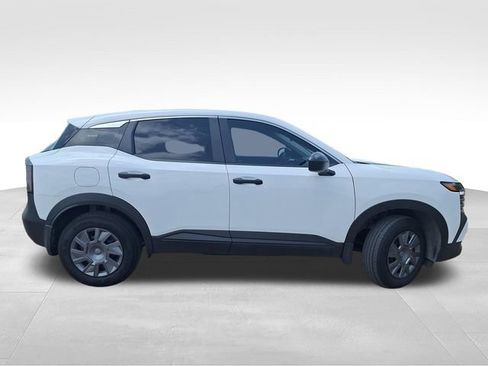 Certified 2025 Nissan Kicks S AWD/4WD image 9
