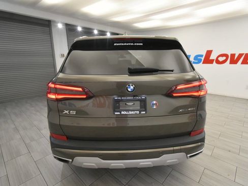 Used 2022 BMW X5 xDrive40i w/ Premium Package AWD/4WD image 4