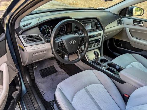 Used 2016 Hyundai Sonata SE FWD image 6