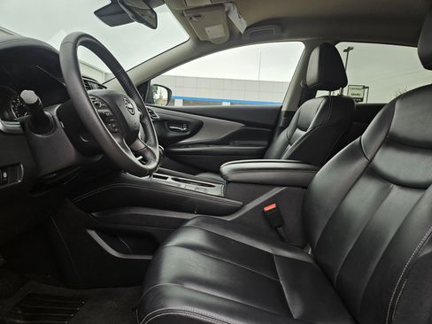 Used 2023 Nissan Murano SV FWD image 10