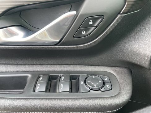 Used 2022 GMC Terrain SLE w/ Driver Convenience Package image 26