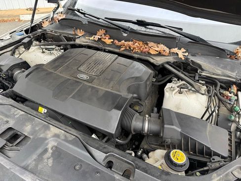 Used 2019 Land Rover Discovery HSE Luxury image 16