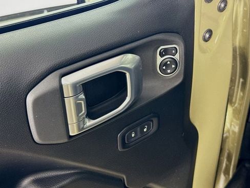 New 2026 Jeep Gladiator Sport image 20