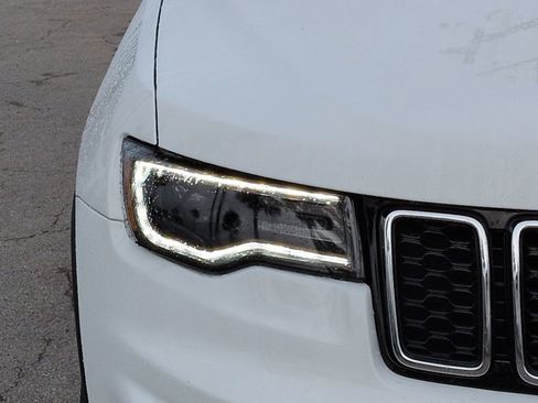 Certified 2022 Jeep Grand Cherokee Limited w/ Trailer Tow Group IV image 9