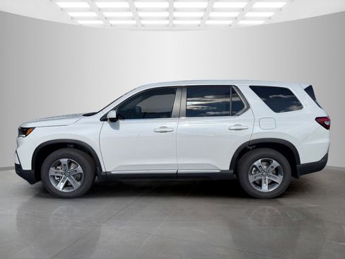 New 2025 Honda Pilot EX-L image 3