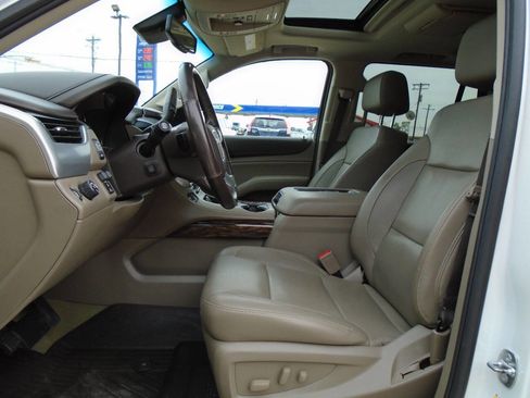 Used 2018 GMC Yukon SLT w/ Open Road Package image 9