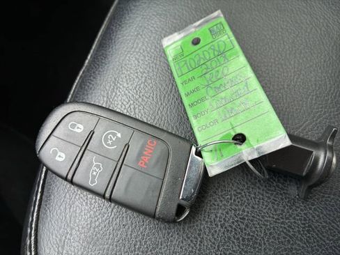 Used 2018 Jeep Compass Limited w/ Navigation Group image 21