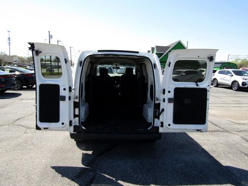 Used 2014 Nissan NV200 SV w/ Back Door Glass Package image 17