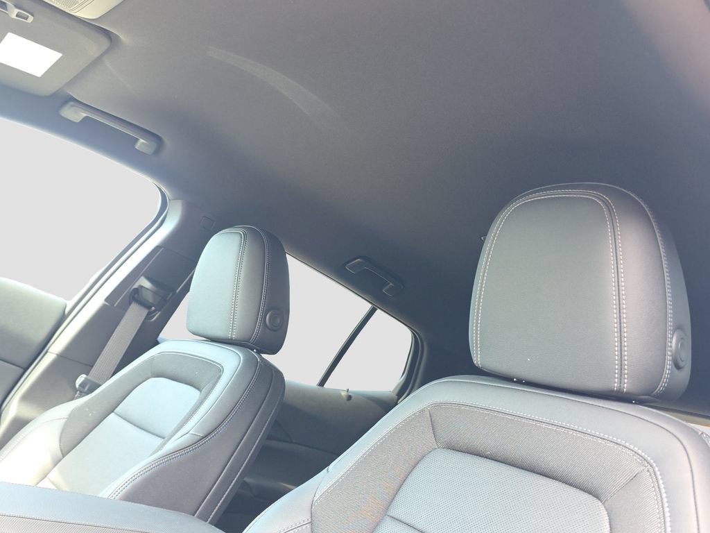 Certified 2024 Chevrolet Equinox EV LT FWD image 8