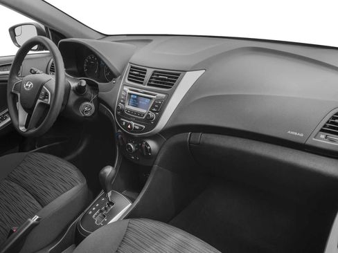 Used 2016 Hyundai Accent SE FWD image 11