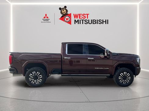 Used 2024 GMC Sierra 2500 Denali Ultimate image 12
