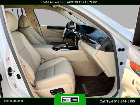 Used 2017 Lexus LS 460 w/ Comfort Package RWD image 22