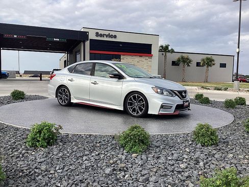 Used 2017 Nissan Sentra NISMO w/ NISMO Premium Package image 9