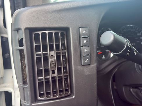Used 2021 Chevrolet Express 2500 w/ Driver Convenience Package RWD image 20
