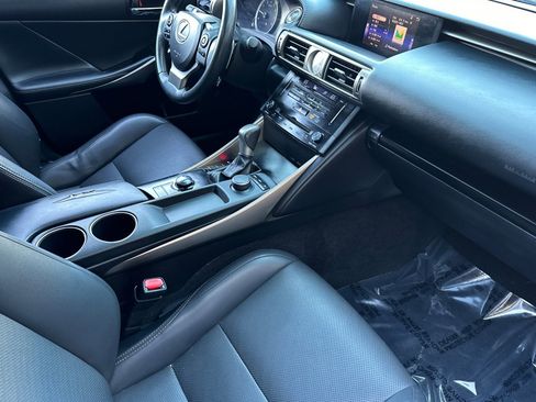 Used 2014 Lexus IS 250 image 31