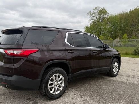 Used 2020 Chevrolet Traverse LT FWD image 7