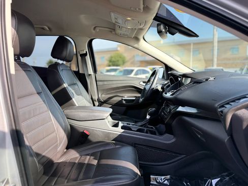 Used 2017 Ford Escape Titanium FWD image 25