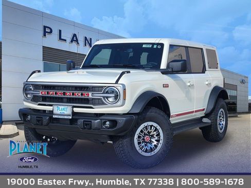 New 2026 Ford Bronco Outer Banks w/ Sasquatch Package AWD/4WD image 1
