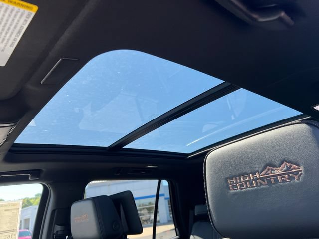 New 2026 Chevrolet Tahoe High Country AWD/4WD image 9