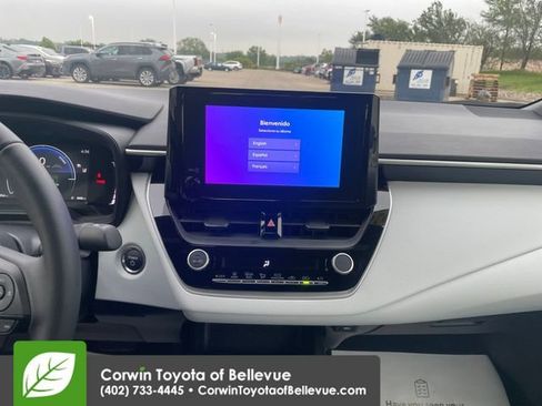 Used 2026 Toyota Corolla SE FWD image 11