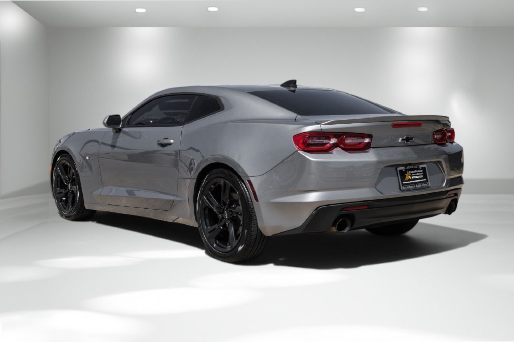 Used 2023 Chevrolet Camaro LT w/ Technology Package RWD image 10