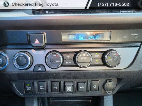 Used 2023 Toyota Tacoma TRD Off-Road w/ Technology Package AWD/4WD image 18