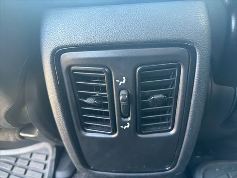 Used 2022 Dodge Durango SXT w/ Blacktop Package AWD/4WD image 20