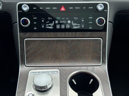 New 2026 Genesis GV80 2.5T Advanced AWD/4WD image 11