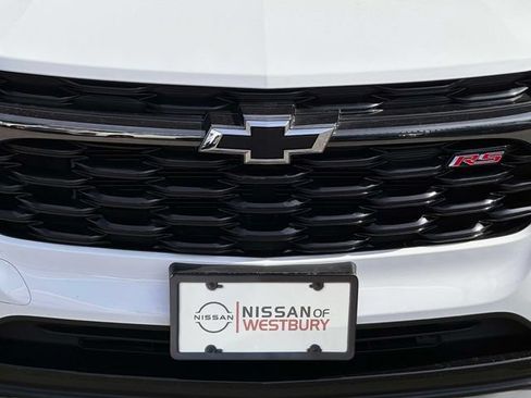 Used 2025 Chevrolet Trax RS w/ Driver Confidence Package FWD image 6