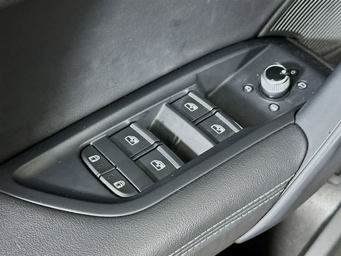 Used 2023 Audi Q5 2.0T Premium Plus w/ Premium Plus Package image 30