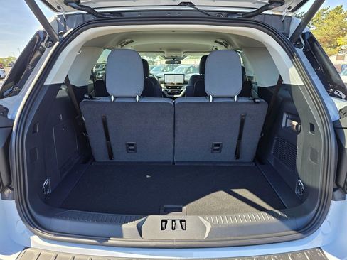 New 2026 Ford Explorer Active AWD/4WD image 31